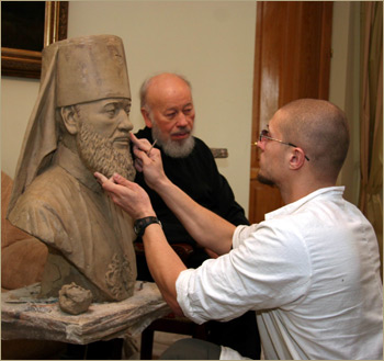 Скульптура митрополит Блаженнейший Владимир